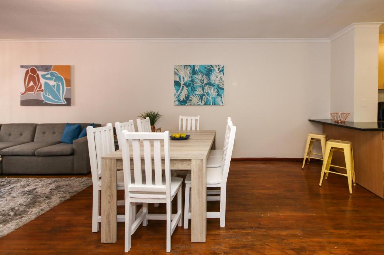 Holiday Home In Sea Point, Fresnaye Kaapstad Buitenkant foto