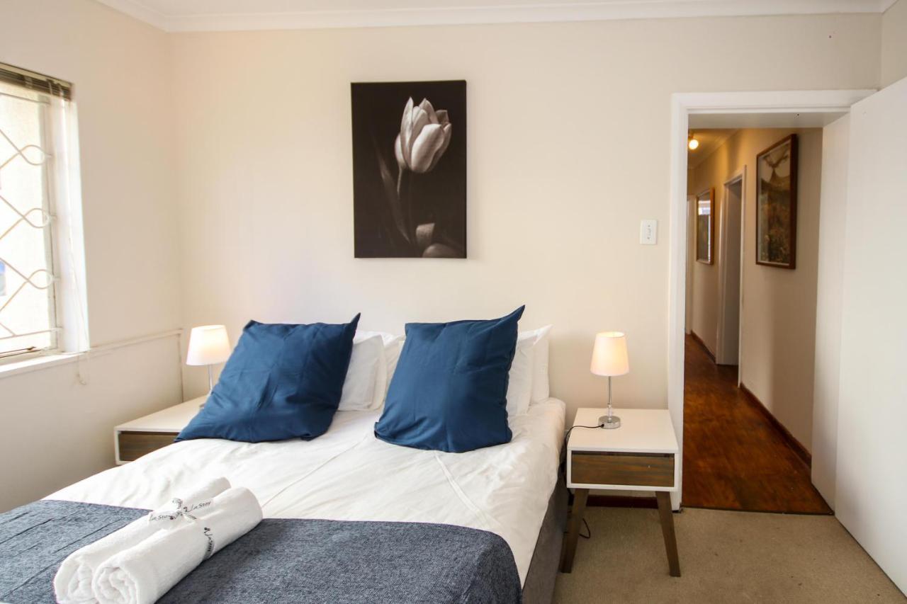 Holiday Home In Sea Point, Fresnaye Kaapstad Buitenkant foto