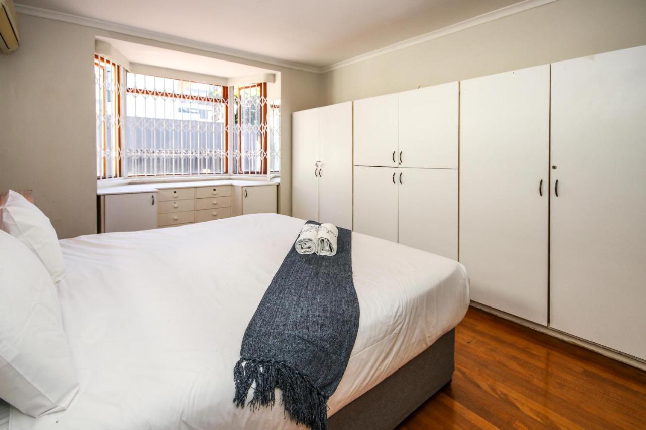 Holiday Home In Sea Point, Fresnaye Kaapstad Buitenkant foto