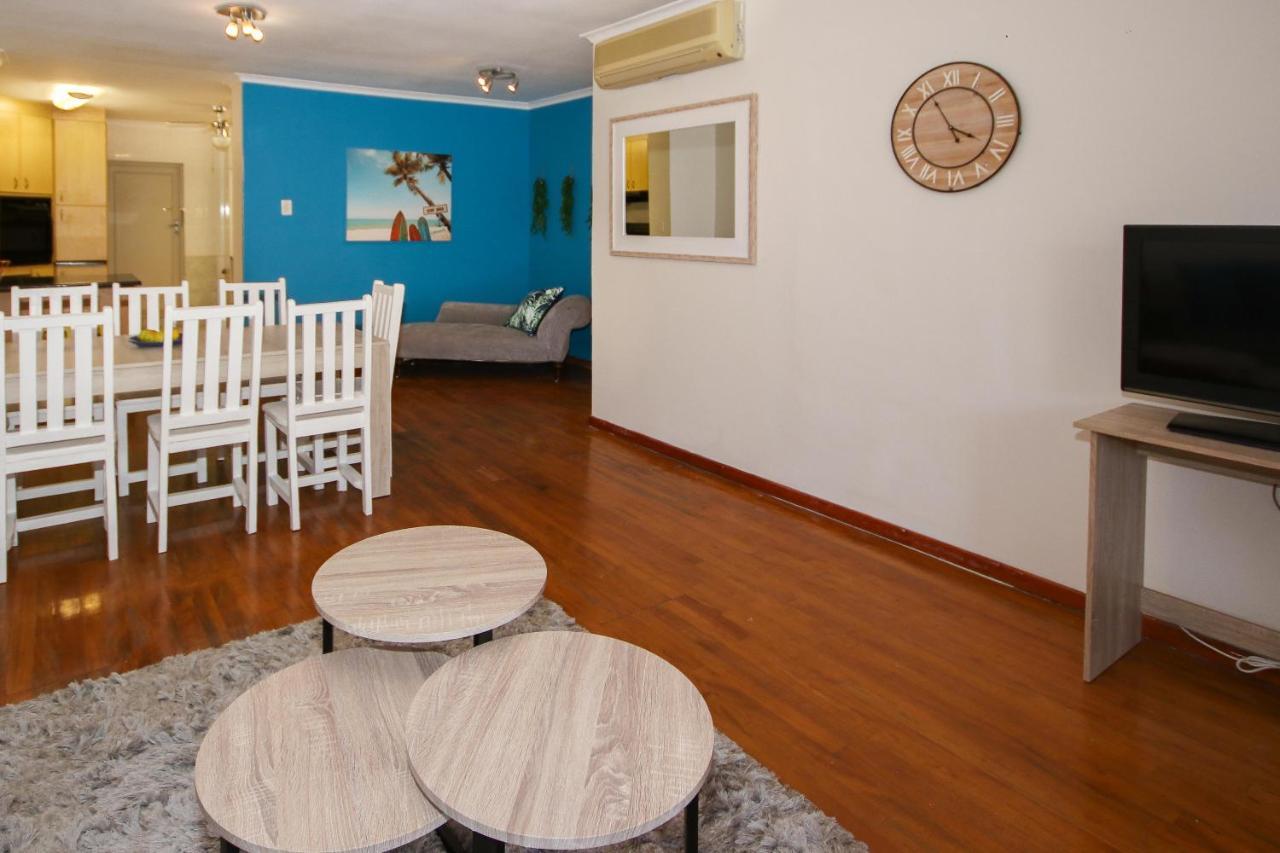 Holiday Home In Sea Point, Fresnaye Kaapstad Buitenkant foto